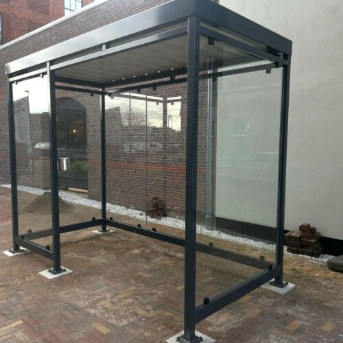 Rookoverkapping Myla 257 De 3x1m uitvoering van deze fraai rokersoverkapping voor de buitenruimte.